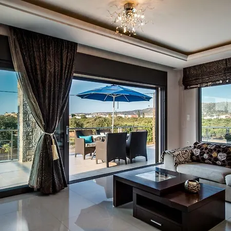 Villa Callista With Private Pool And Hot Tub *