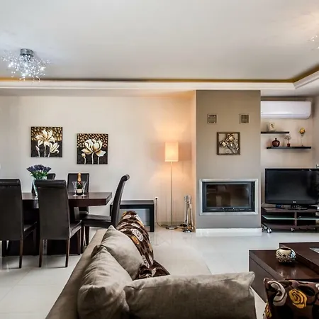 Callista With Private Pool And Hot Tub * Sissi