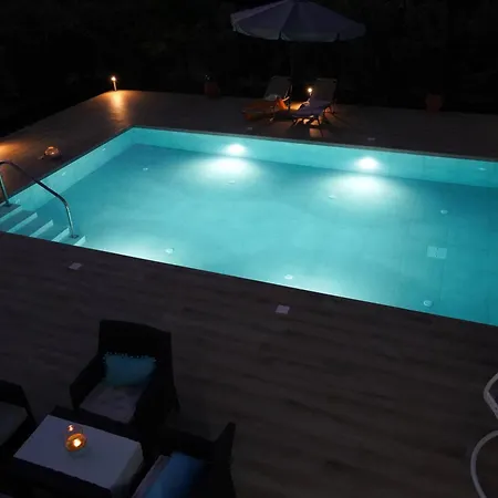 Вилла Callista With Private Pool And Hot Tub Сисси